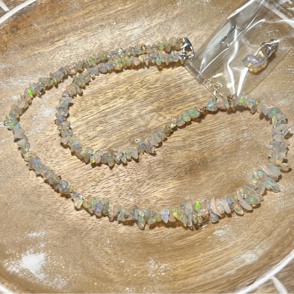NWOT Ethiopian Opal Raw Chip Sterling Silver Necklace & Pendant - Picture 2 of 7